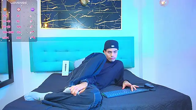 JacobBlackwell  online show from 12, 11, 2025