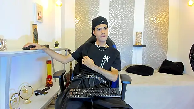 JacobBlackwell  online show from 15, 11, 2025