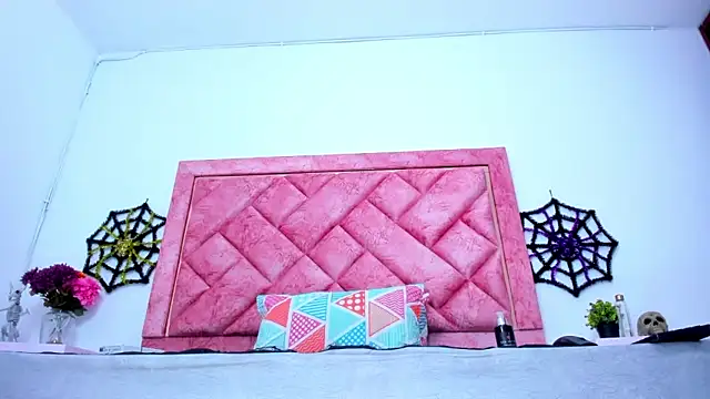 Bigasshott  online show from 20, 10, 2025