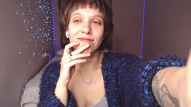 Snapshot of YourHotExSAndra chatting on 27, 11, 2025 YourHotExSAndra online show from 27, 11, 2025