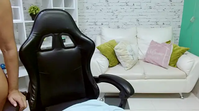 Snapshot of hannahjackson_ chatting on 29, 11, 2025 hannahjackson online show from 29, 11, 2025