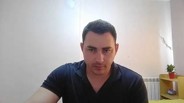 Snapshot of mastermute chatting on 4, 6, 2026 mastermute online show from 4, 6, 2026