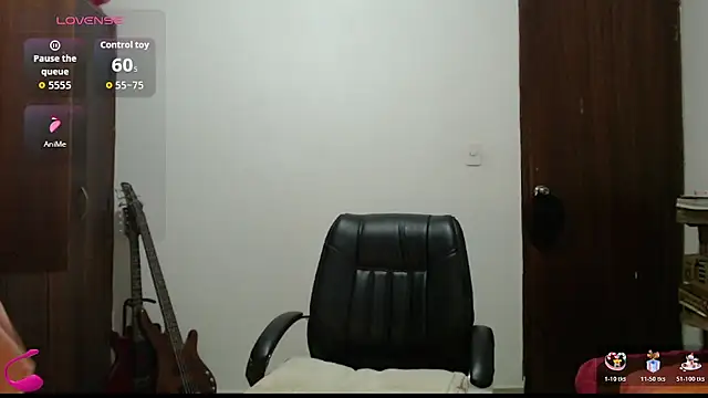 Snapshot of CarlaLorez chatting on 3, 6, 2026 CarlaLorez online show from 3, 6, 2026
