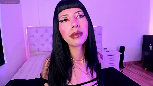 Snapshot of Nina_fox_0691 chatting on 2, 6, 2026 Nina fox 0691 online show from 2, 6, 2026
