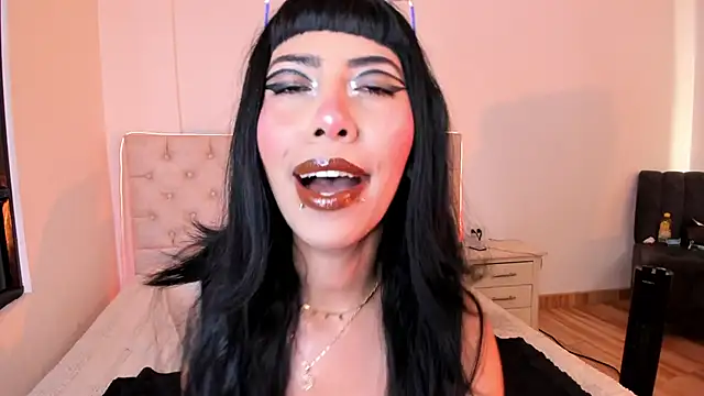 Snapshot of Nina_fox_0691 chatting on 29, 5, 2026 Nina fox 0691 online show from 29, 5, 2026