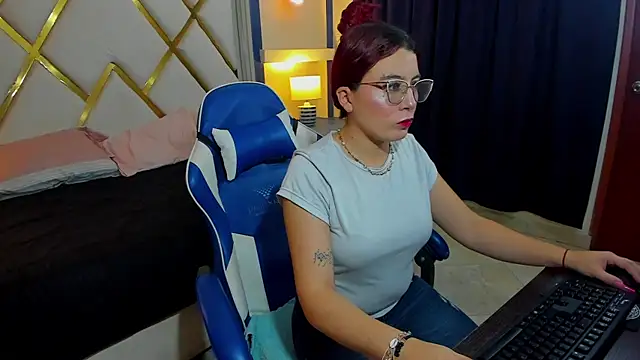 Snapshot of allison_mc chatting on 16, 7, 2026 allison mc online show from 16, 7, 2026