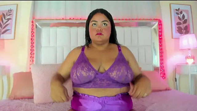 LunaaBlaze online show from 29, 11, 2025