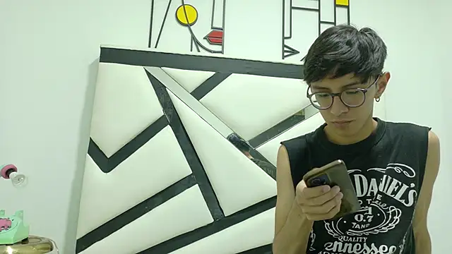 TWINK JOSS online show from 10, 10, 2025