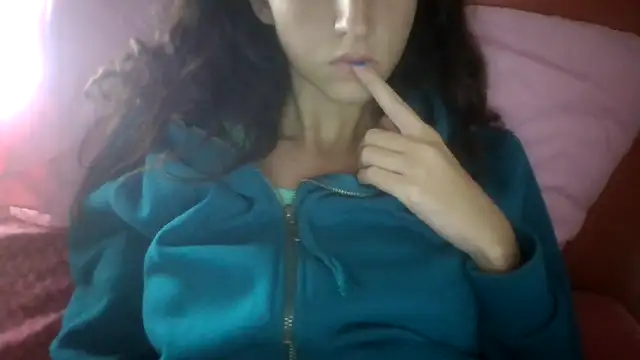 SuperValentina online show from 7, 10, 2025