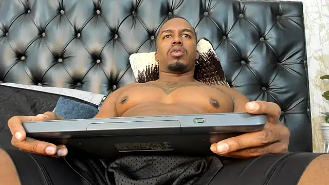 Snapshot of DenzelRios chatting on 25, 6, 2026 DenzelRios online show from 25, 6, 2026
