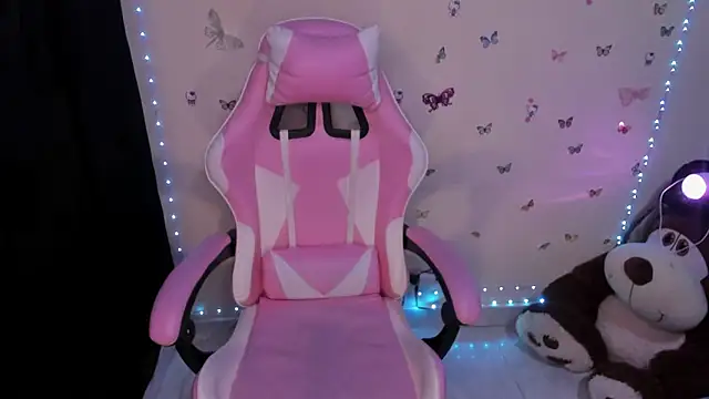 luna00bella7 online show from 21, 4, 2026