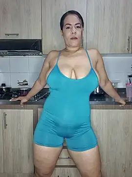 karla-bruni online show from 28, 10, 2025