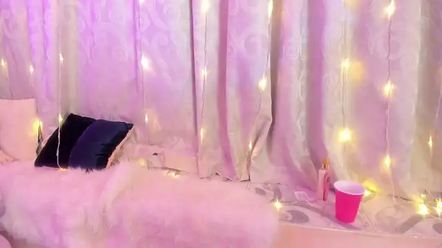 Lilith salvatoree online show from 21, 4, 2026