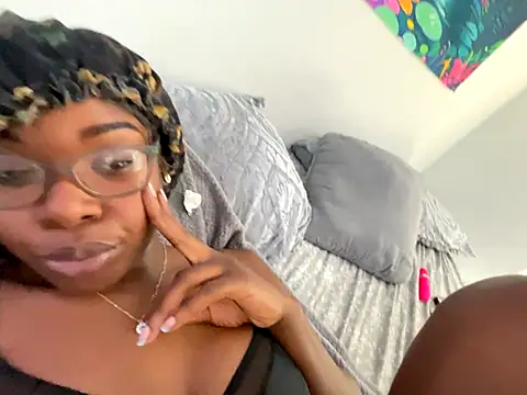 twerkaholic120 online show from 25, 10, 2025