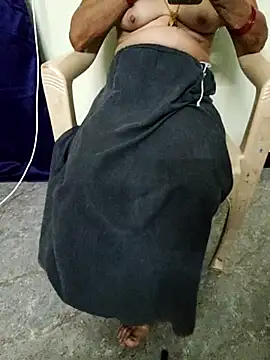 Snapshot of TNsexyaunty chatting on 10, 10, 2025 TNsexyaunty online show from 10, 10, 2025