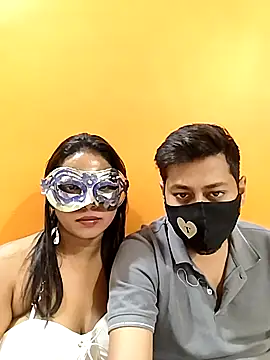 Snapshot of hornycouple654 chatting on 9, 10, 2025 hornycouple654 online show from 9, 10, 2025