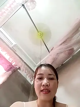 ladzy sexy online show from 10, 4, 2026