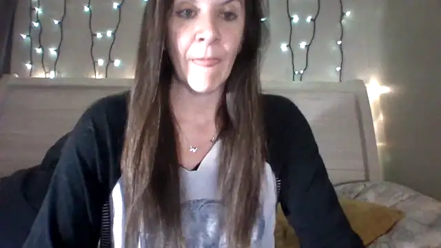 easy briezy online show from 7, 11, 2025