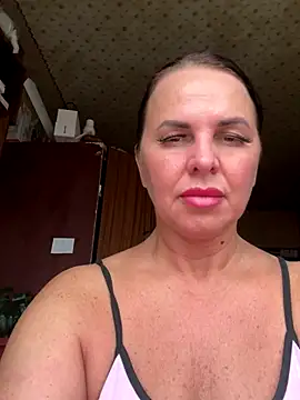 Snapshot of MIRAA_LUV chatting on 9, 11, 2025 MIRAA LUV online show from 9, 11, 2025