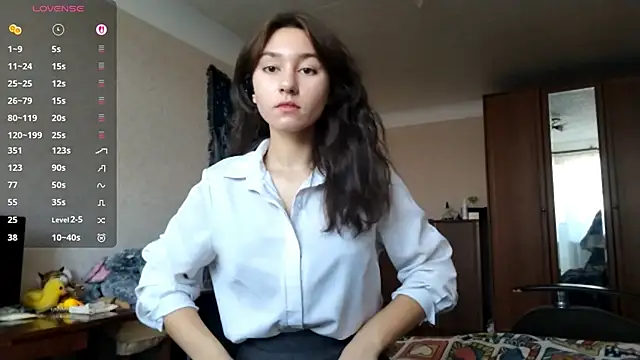 MiaLovelyOne online show from 9, 11, 2025