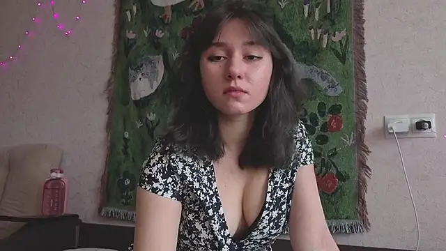 MiaLovelyOne online show from 2, 5, 2026