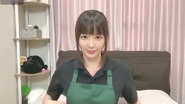 Snapshot of mai-chan_ chatting on 24, 10, 2025 mai-chan online show from 24, 10, 2025