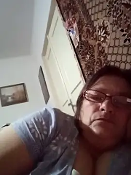 MilaCold5443 online show from 28, 11, 2025