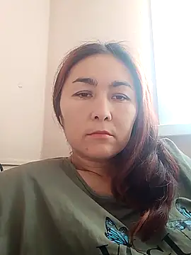 Snapshot of LunaKarina chatting on 9, 10, 2025 LunaKarina online show from 9, 10, 2025