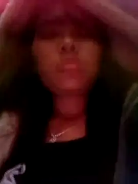 hello-cute online show from 25, 10, 2025