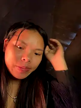 hello-cute online show from 1, 12, 2025