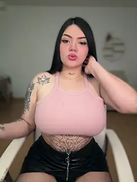dulcemarianh  online show from 30, 5, 2026