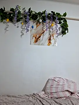 Nika aa online show from 10, 4, 2026