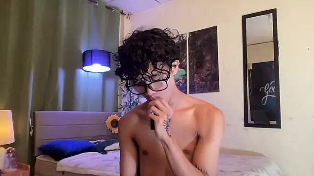 AsianCarl online show from 9, 11, 2025