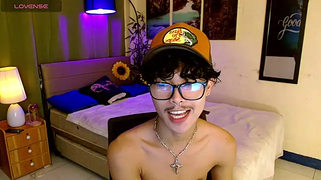 AsianCarl online show from 6, 11, 2025