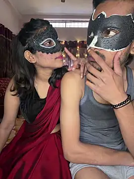 Lovebirdss online show from 8, 2, 2026