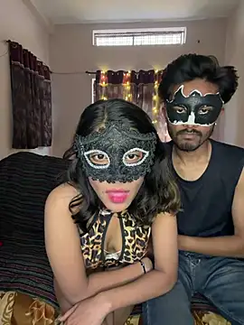 Lovebirdss online show from 15, 2, 2026