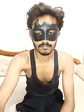 Lovebirdss online show from 26, 10, 2025