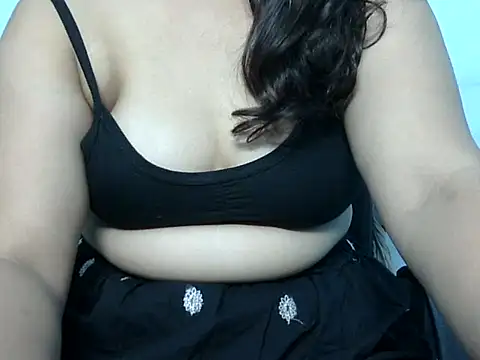 Snapshot of janu-janvi chatting on 14, 10, 2025 janu-janvi online show from 14, 10, 2025