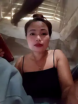 Snapshot of Rabbit-small chatting on 20, 10, 2025 Rabbit-small online show from 20, 10, 2025