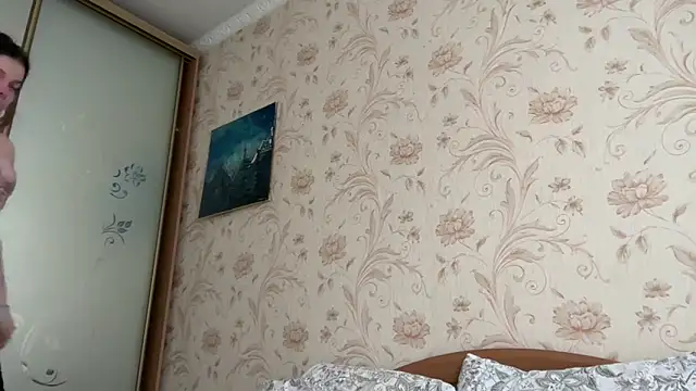 Crave Elise online show from 26, 10, 2025