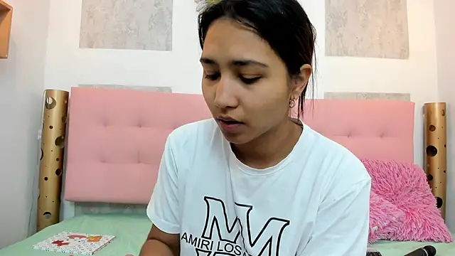 Snapshot of SamanthaFox_8 chatting on 22, 10, 2025 SamanthaFox 8 online show from 22, 10, 2025