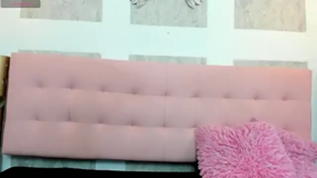 Snapshot of SamanthaFox_8 chatting on 28, 10, 2025 SamanthaFox 8 online show from 28, 10, 2025