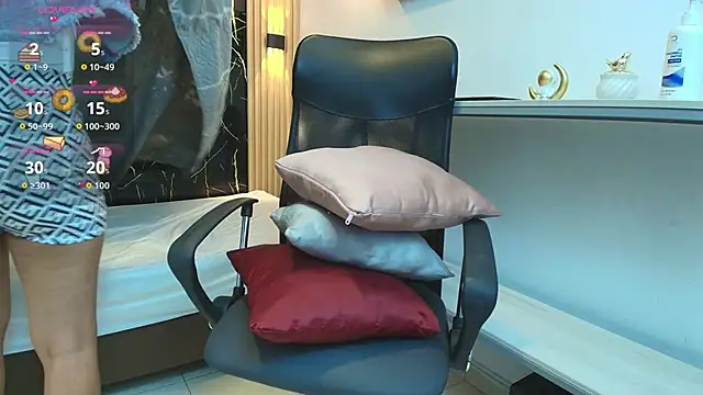 SamanthaFox 8 online show from 12, 2, 2026