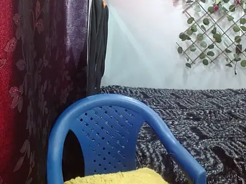 Snapshot of Melani_ebony chatting on 10, 11, 2025 Melani ebony online show from 10, 11, 2025