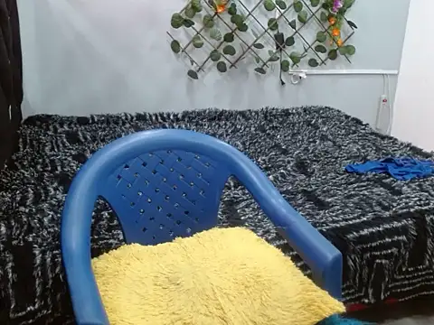 Snapshot of Melani_ebony chatting on 24, 10, 2025 Melani ebony online show from 24, 10, 2025