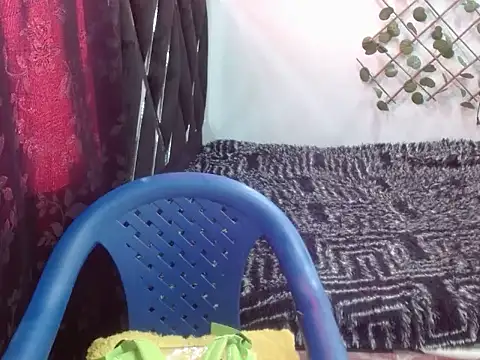 Snapshot of Melani_ebony chatting on 27, 11, 2025 Melani ebony online show from 27, 11, 2025