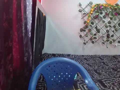 Snapshot of Melani_ebony chatting on 8, 11, 2025 Melani ebony online show from 8, 11, 2025