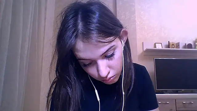 CeyaLier online show from 11, 11, 2025