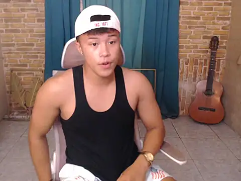 ur naughtyboy patrick online show from 12, 4, 2026