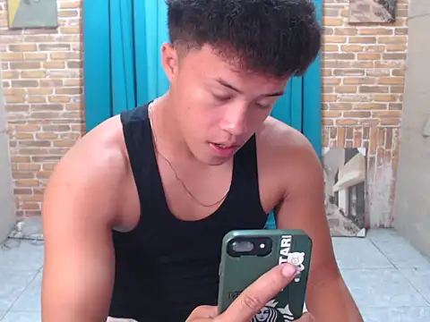 ur naughtyboy patrick online show from 8, 2, 2026